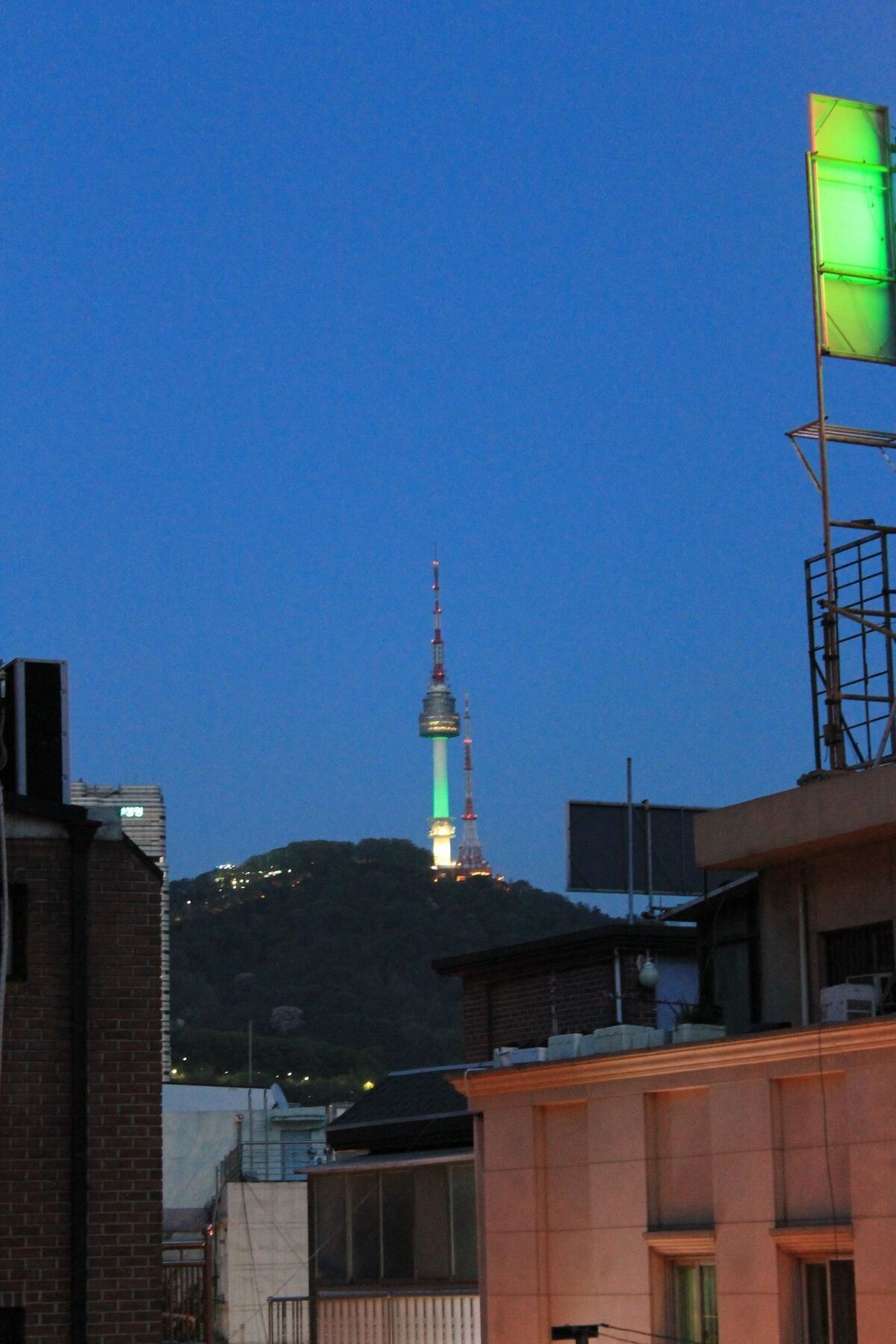 Hotel R